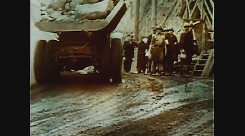 Travel Thru History - Hoover Dam